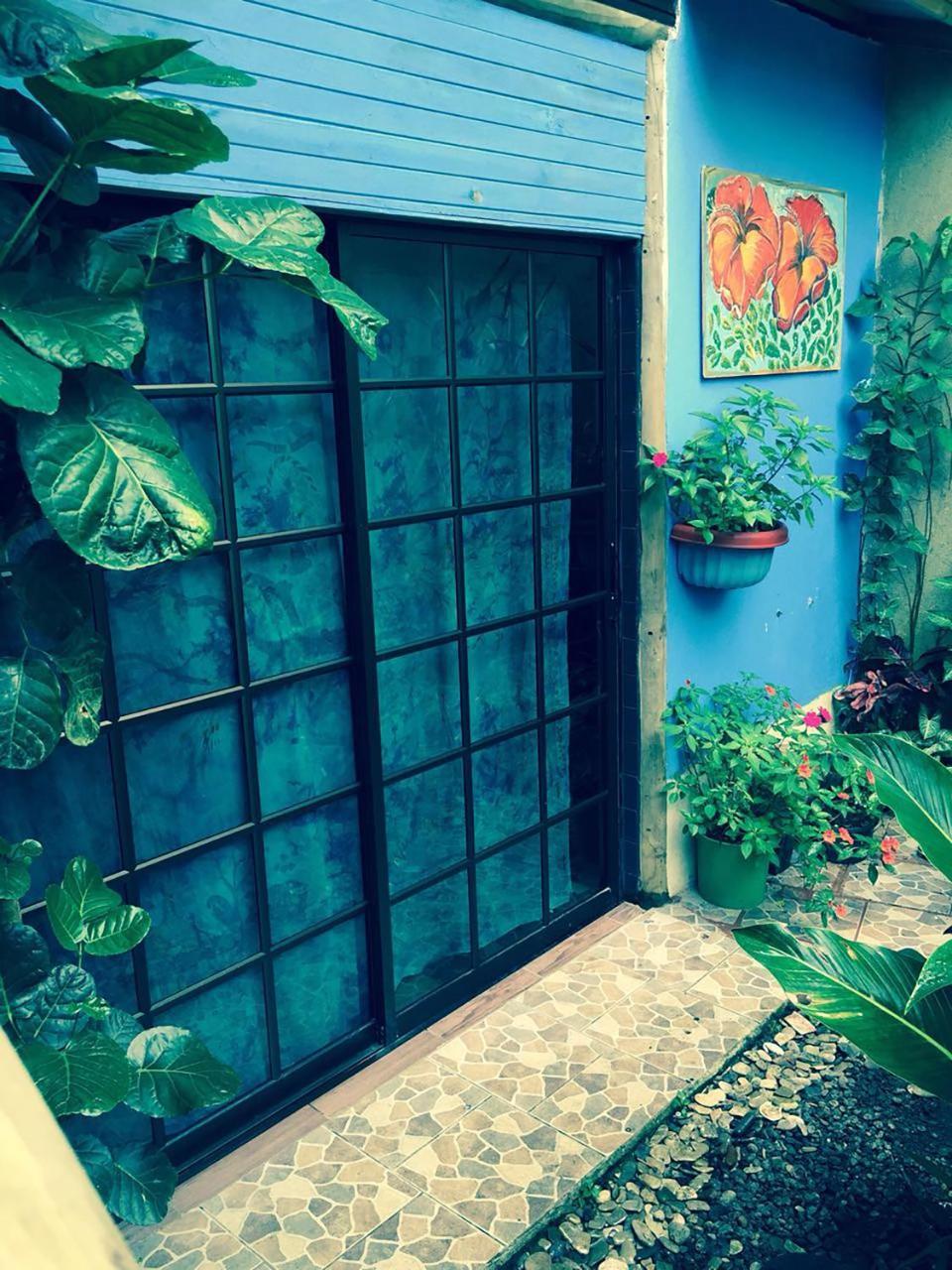Wood House Hostel La Fortuna ภายนอก รูปภาพ