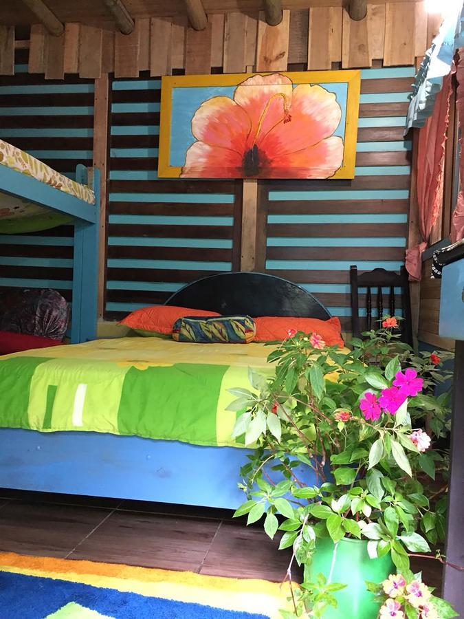 Wood House Hostel La Fortuna ภายนอก รูปภาพ